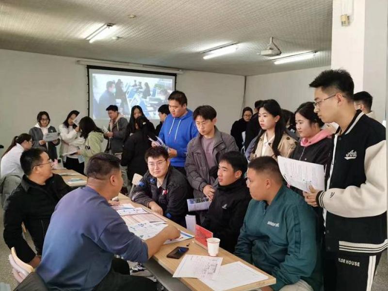 赤峰瑞陽在自治區高校參加校園專場招聘會